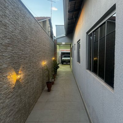 Casa de Alto Padrão com 3 Quartos (1 Suíte) e Design Diferenciado à Venda no Residencial Alvaluz, Aparecida de Goiânia