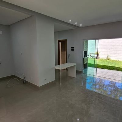 imgi_2_foto-011740603473296