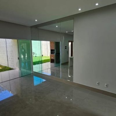 imgi_3_foto-021740603473303